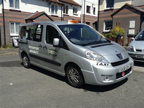 They have a fairly large 7-seater van, so they are ideal for large groups with a lot of luggage. . 7 seater taxi